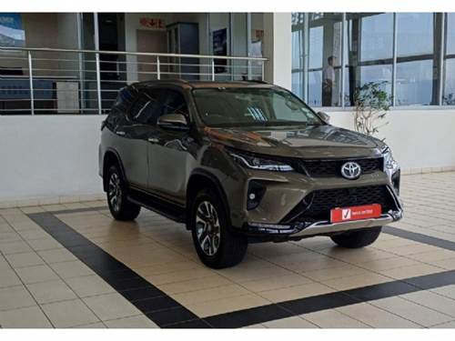 Toyota Fortuner V 2.4 GD-6 Raised Body Auto