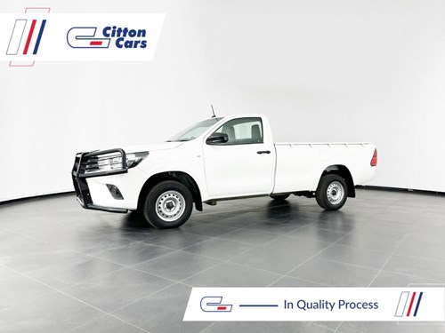 Toyota Hilux 2.4 GD 5MT Aircon Single Cab