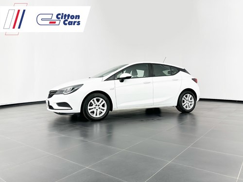 Opel Astra 1.0 T Essentia 5 Door