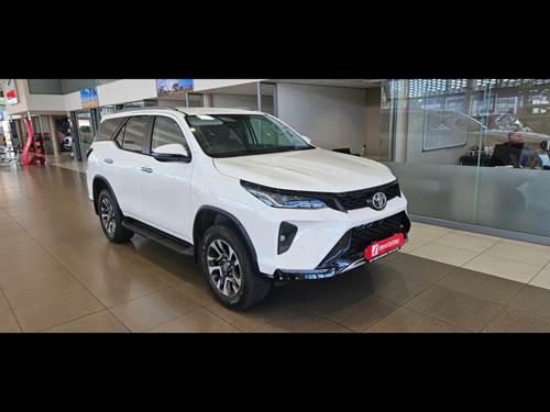 Toyota Fortuner VI 2.4GD-6 Auto 4x4