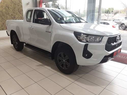 Toyota Hilux 2.4 GD-6 RB Raider Extra Cab Auto