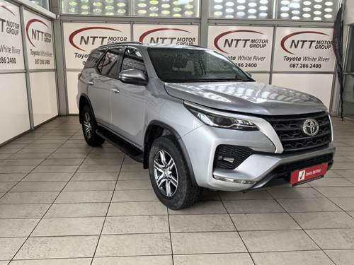 Toyota Fortuner V 2.4 GD-6 Raised Body