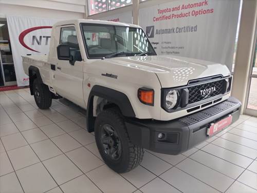 Toyota Land Cruiser 79 2.8 GD-6 