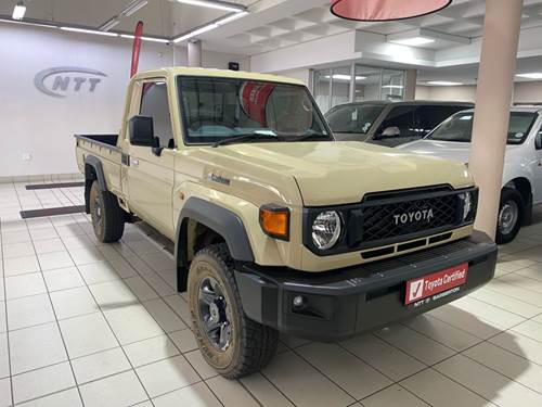 Toyota Land Cruiser 79 2.8 GD-6 