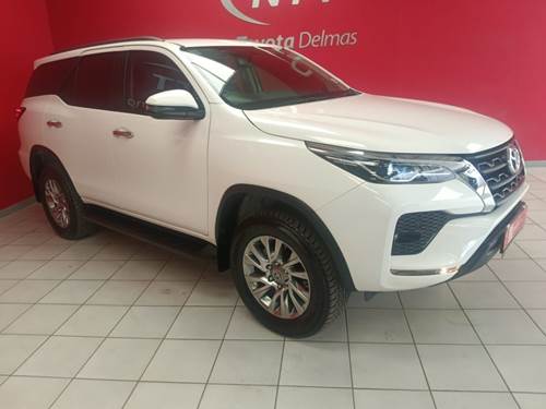 Toyota Fortuner V 2.8 GD-6 Raised Body Auto