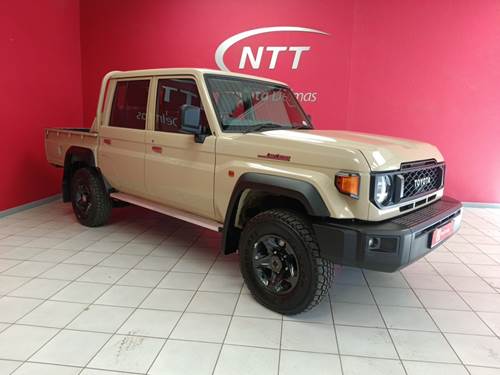 Toyota Land Cruiser 79 2.8 GD-6 Double Cab Auto