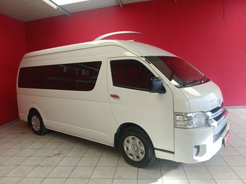 Toyota Quantum HIACE 2.5 D-4D 14 Seat