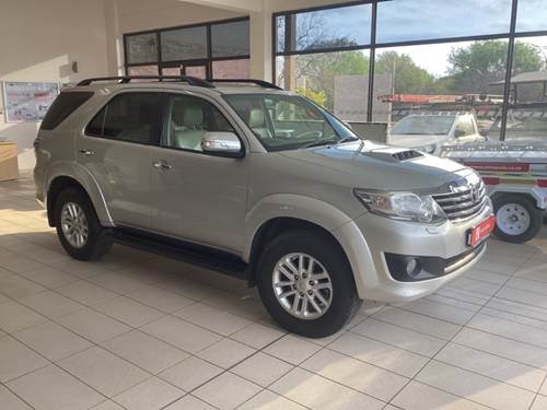 Toyota Fortuner III 3.0 D-4D 4x4 Auto