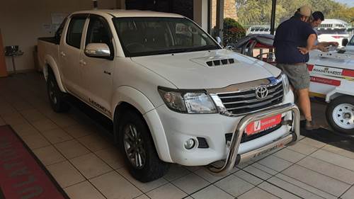 Toyota Hilux (Legend 45) 3.0 D-4D 4X4 Double Cab Auto