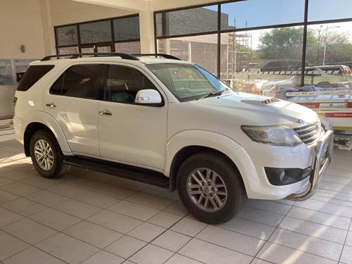 Toyota Fortuner III 3.0 D-4D 4x4 Auto