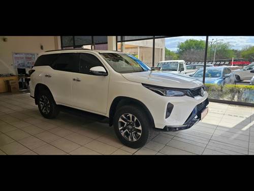 Toyota Fortuner VI 2.4GD-6 Raised Body Auto