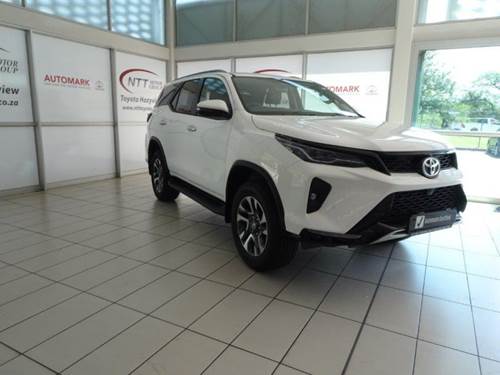 Toyota Fortuner VI 2.4GD-6 Raised Body Auto