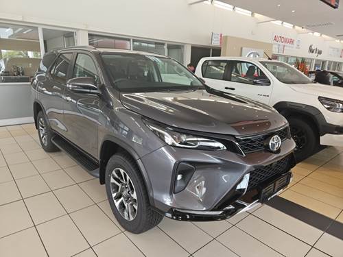 Toyota Fortuner VI 2.4GD-6 Raised Body Auto