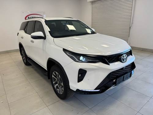 Toyota Fortuner VI 2.4GD-6 Raised Body Auto