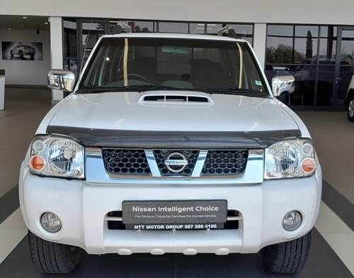 Nissan Hardbody NP300 2.5 TDi Hi-Rider Double Cab