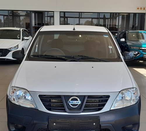 Nissan NP200 1.6i Pack