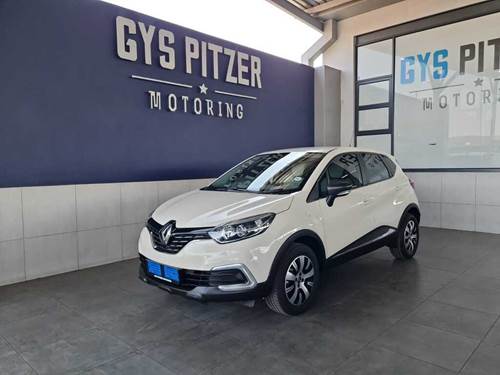 Renault Captur 900T Blaze 5 Door