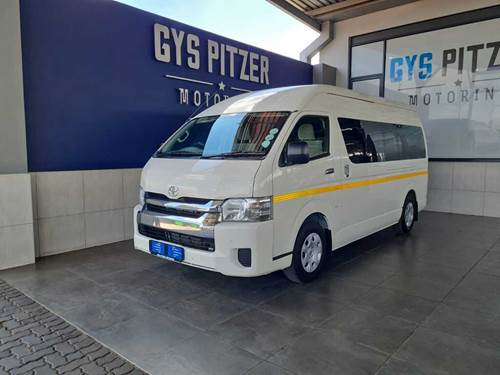 Toyota Quantum HIACE 2.5 D-4D 14 Seat