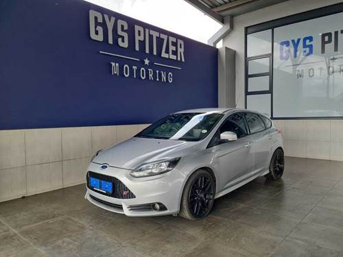 Ford Focus 2.0 GTDi ST3 5 Door