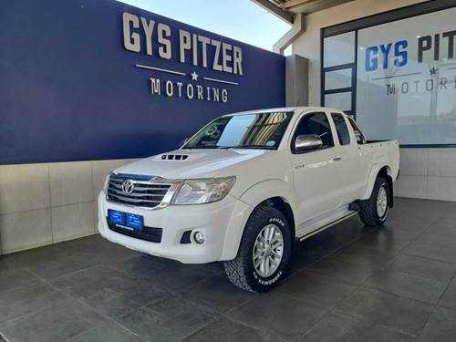 Toyota Hilux (Legend 45) 3.0 D-4D R/B Xtra Cab