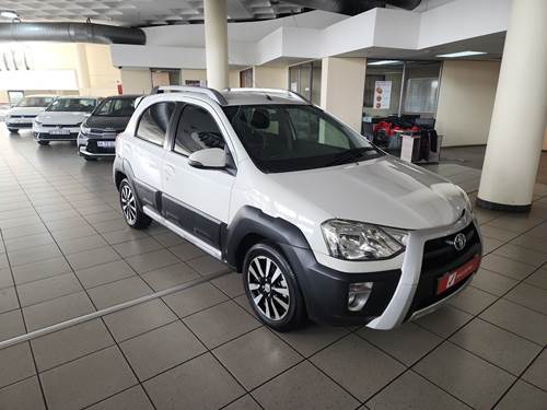 Toyota Etios Cross 1.5 Xs Hatch