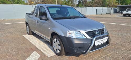 Nissan NP200 1.6i Pack