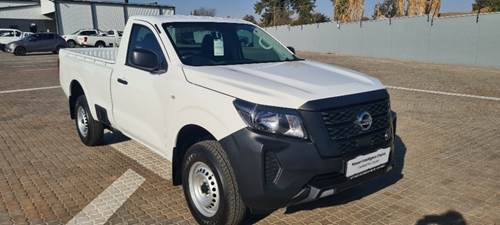 Nissan Navara 2.5 DDTi SE