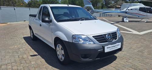 Nissan NP200 1.6i Pack