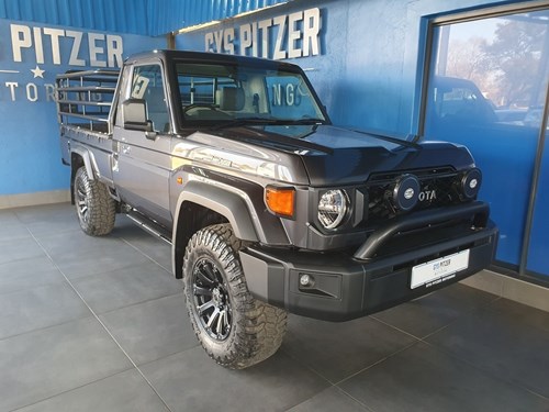 Toyota Land Cruiser 79 2.8 GD-6 Auto