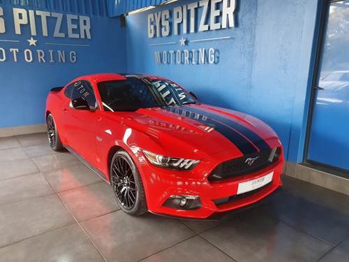 Ford Mustang 5.0 GT Fastback auto