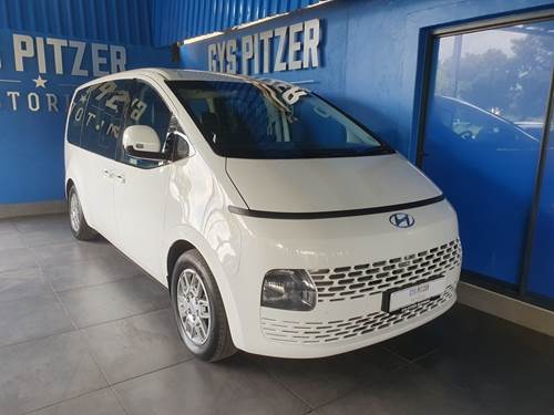 Hyundai Staria 2.2D Executive (11 Seater)