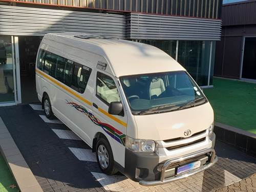 Toyota Quantum HIACE 2.5 D-4D Sesfikile 16 Seat