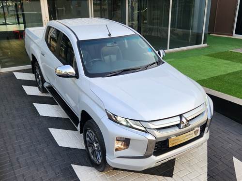 Mitsubishi Triton 2.4 Di-DC Double Cab