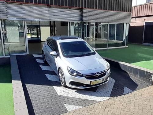 Opel Astra 1.6 T Sport Auto 5 Door