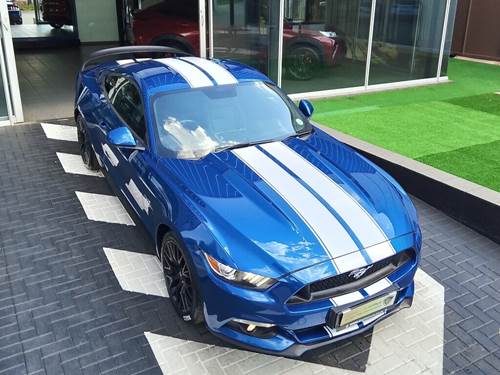 Ford Mustang 5.0 GT Fastback auto