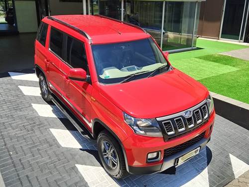 Mahindra TUV 300 1.5TD MHawk (7 Seater)