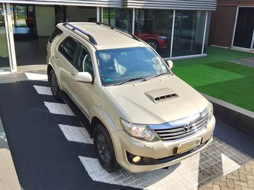 Toyota Fortuner III 3.0 D-4D Raised Body Auto