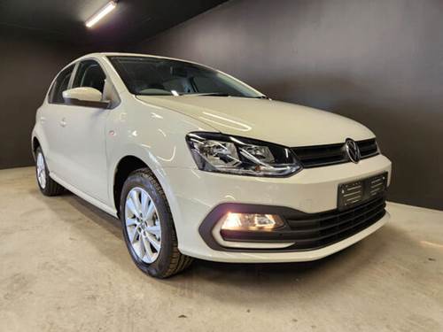 Volkswagen (VW) Polo Vivo 1.6 Hatch Style