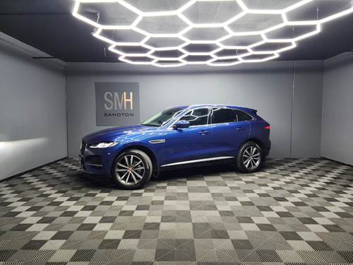 Jaguar F-Pace 2.0i S (P250)