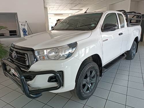 Toyota Hilux 2.4 GD-6 RB SRX Extra Cab 