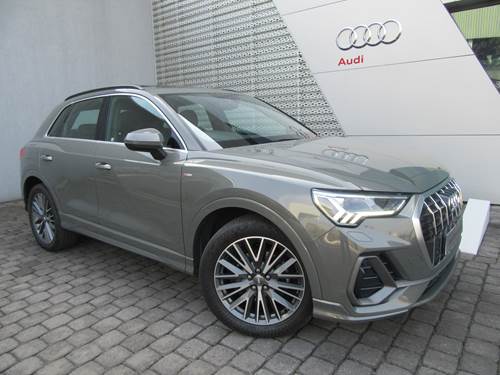 Audi Q3 1.4T S-tronic S-Line (35TFSi)