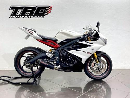 Triumph Daytona 675 R