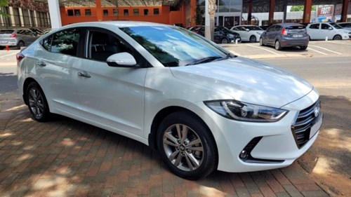 Hyundai Elantra 1.6 Executive for sale - R 259 900 | Carfind.co.za