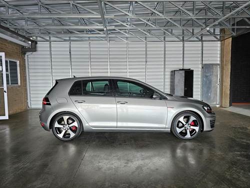 Volkswagen (VW) Golf 7 GTi 2.0 TSi DSG