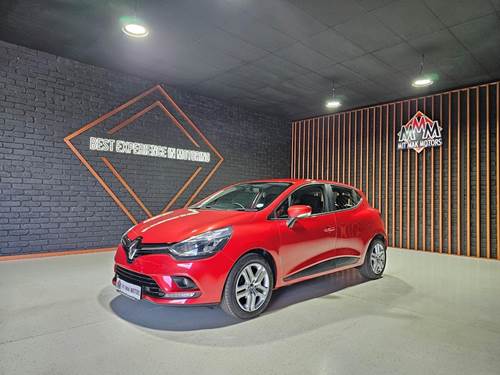 Renault Clio IV 900T (66kW) Expression 5 Door