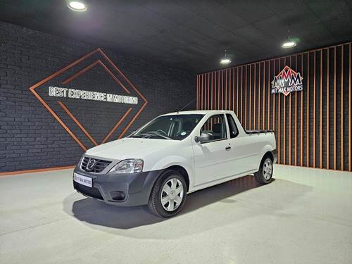 Nissan NP200 1.6i Pack