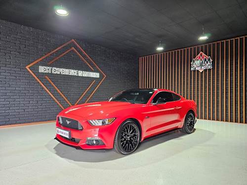 Ford Mustang 5.0 GT Fastback auto