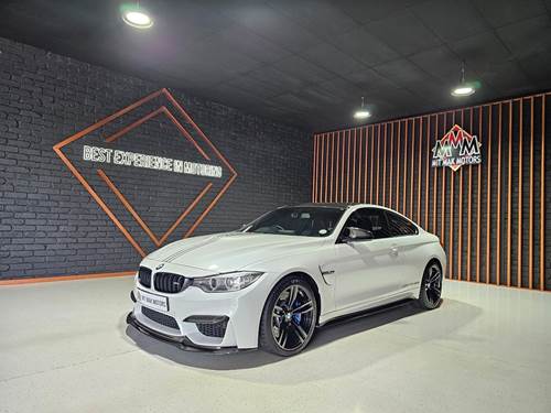 BMW M4 Coupe M-DCT