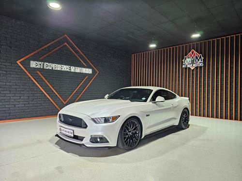 Ford Mustang 5.0 GT Fastback auto