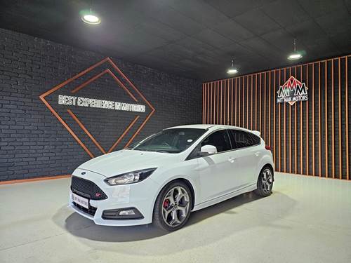 Ford Focus 2.0 Ecoboost ST1